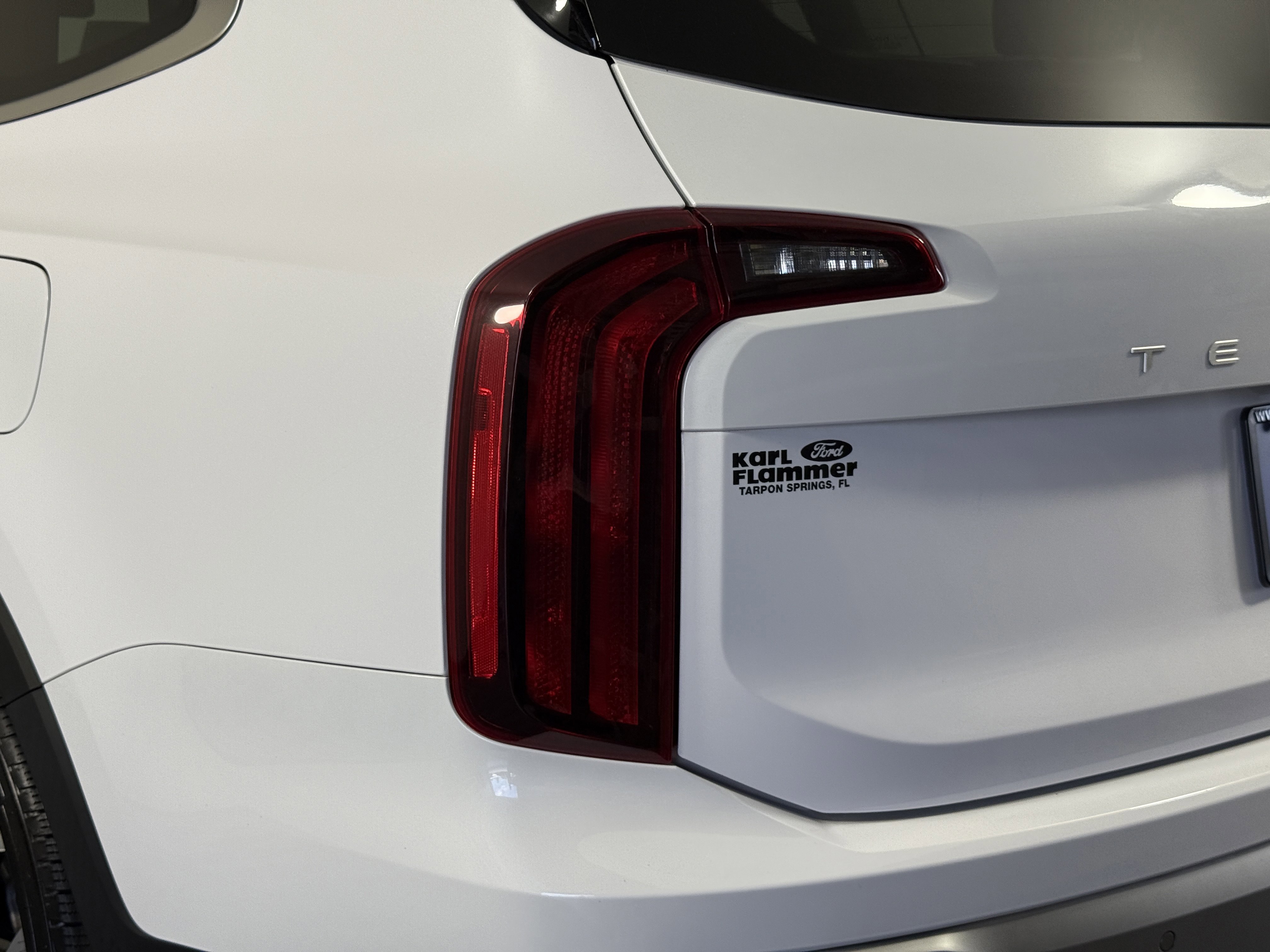 Used 2023 Kia Telluride S image 8