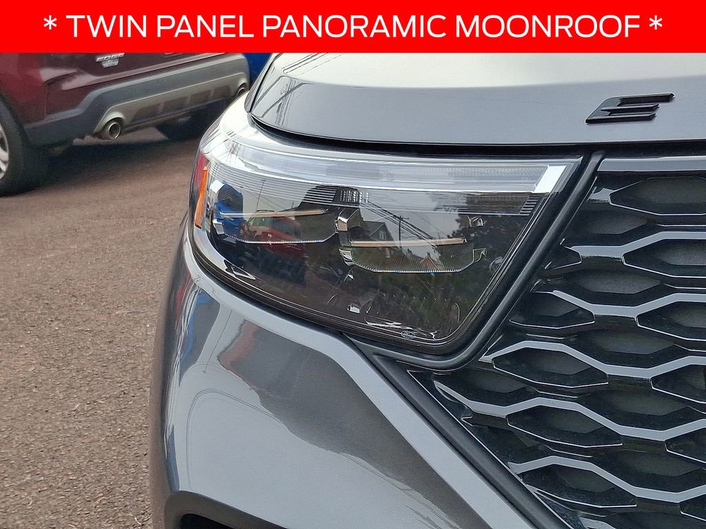 Certified 2022 Ford Explorer ST w/ Equipment Group 401A image 9