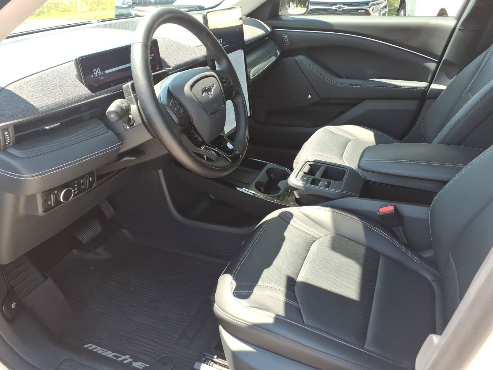 Certified 2025 Ford Mustang Mach-E Premium AWD/4WD image 11