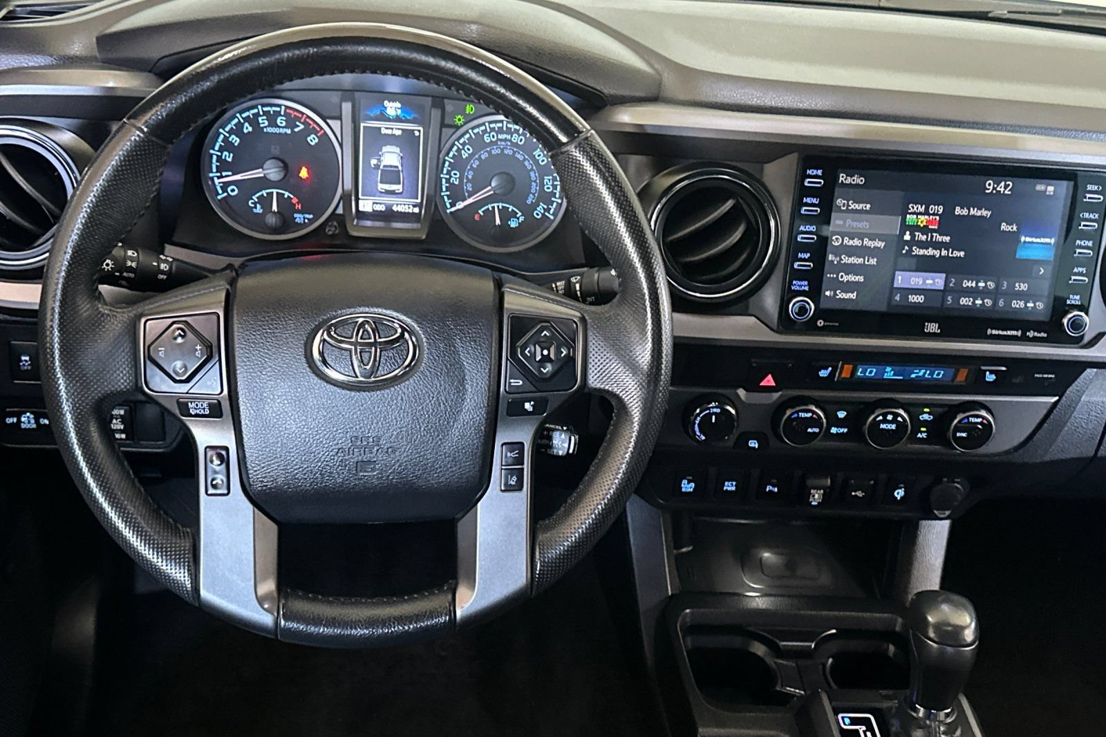 Used 2021 Toyota Tacoma TRD Off-Road w/ TRD Premium Off Road Package AWD/4WD image 14
