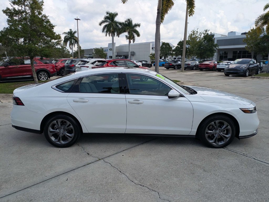 Used 2024 Honda Accord EX image 3