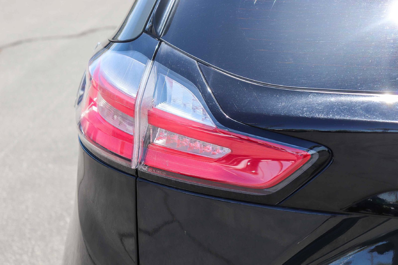 Certified 2023 Ford Edge SE w/ Black Appearance Package AWD/4WD image 8