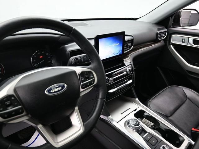 Certified 2024 Ford Explorer Limited image 28