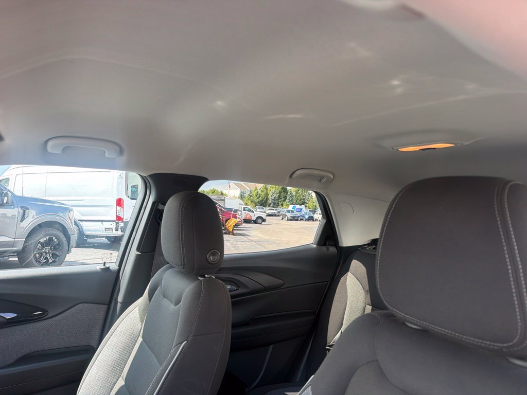 Used 2021 Chevrolet TrailBlazer LS FWD image 29
