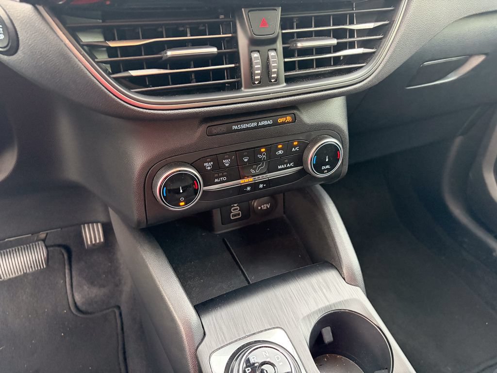 Certified 2025 Ford Escape Active AWD/4WD image 20