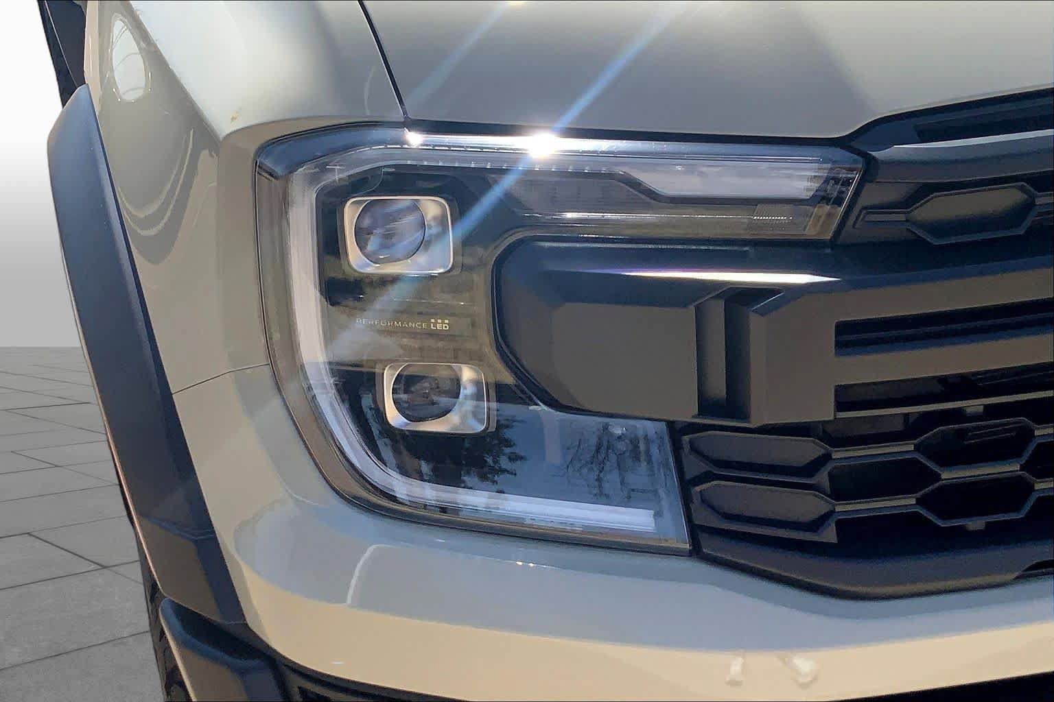 Certified 2025 Ford Ranger Raptor AWD/4WD image 28