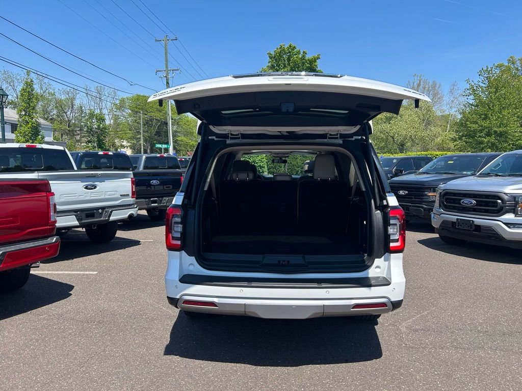 Certified 2022 Ford Expedition Max Limited AWD/4WD image 9