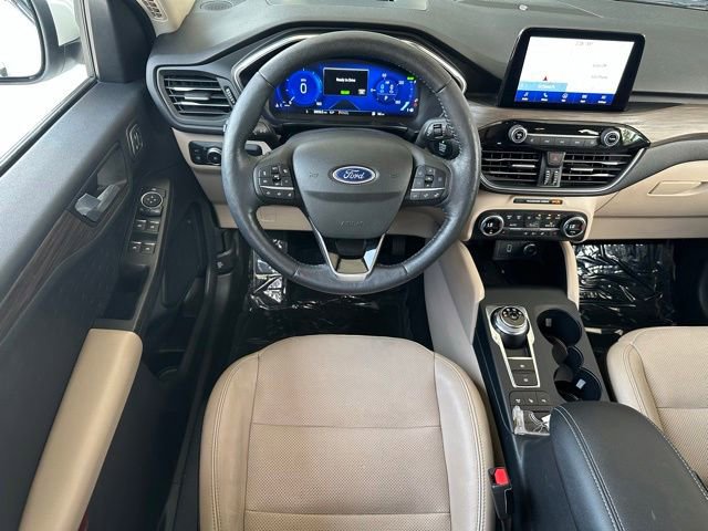 Certified 2020 Ford Escape Titanium w/ Titanium Premium Package 2.0 FWD image 11