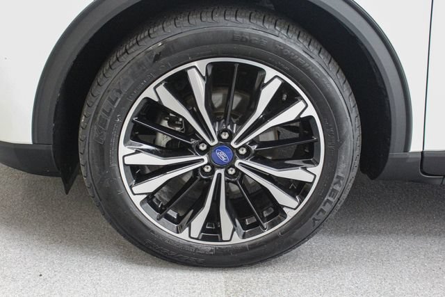 Certified 2022 Ford Escape SEL w/ SEL Stealth AWD Package image 13