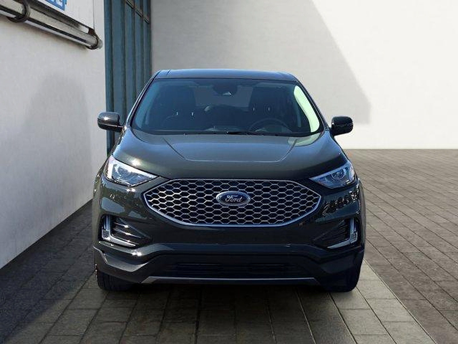 Certified 2024 Ford Edge SEL w/ Convenience Package AWD/4WD image 8