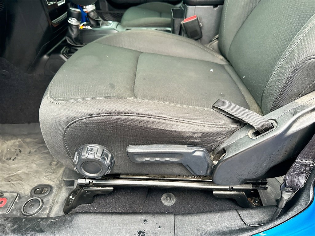 Used 2021 Jeep Gladiator Sport image 9