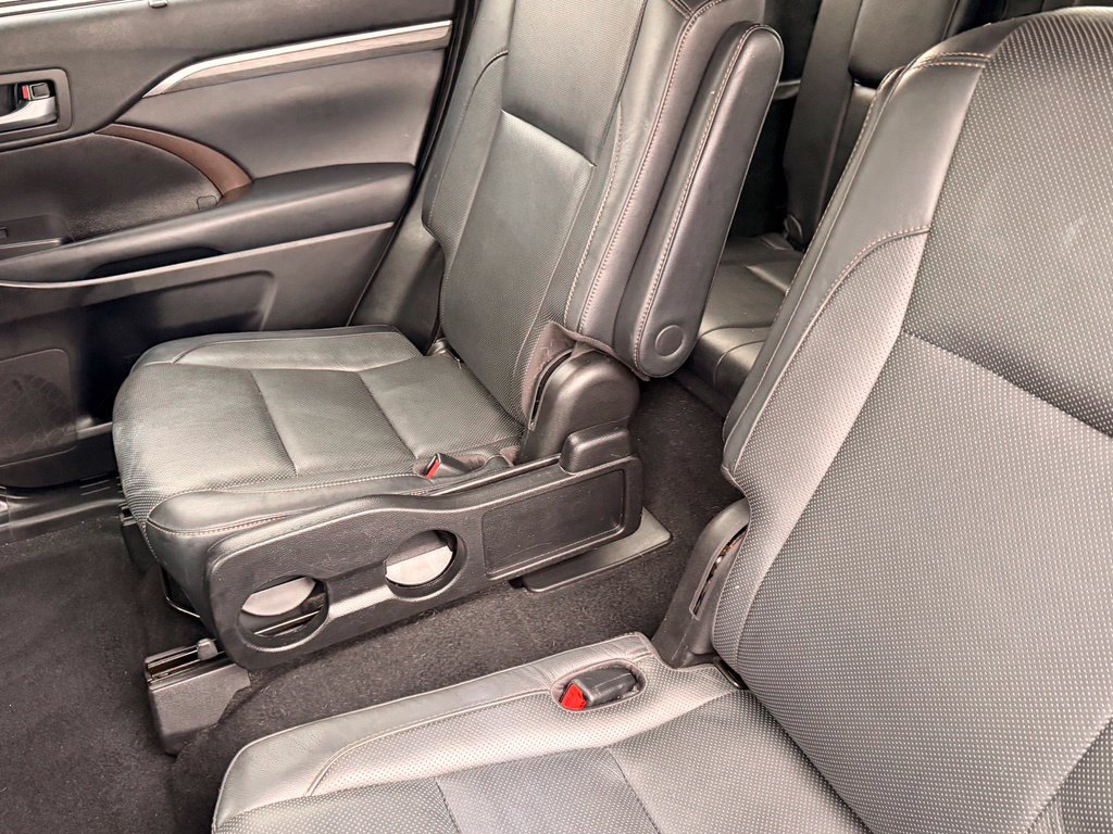Used 2019 Toyota Highlander Limited Platinum AWD/4WD image 15