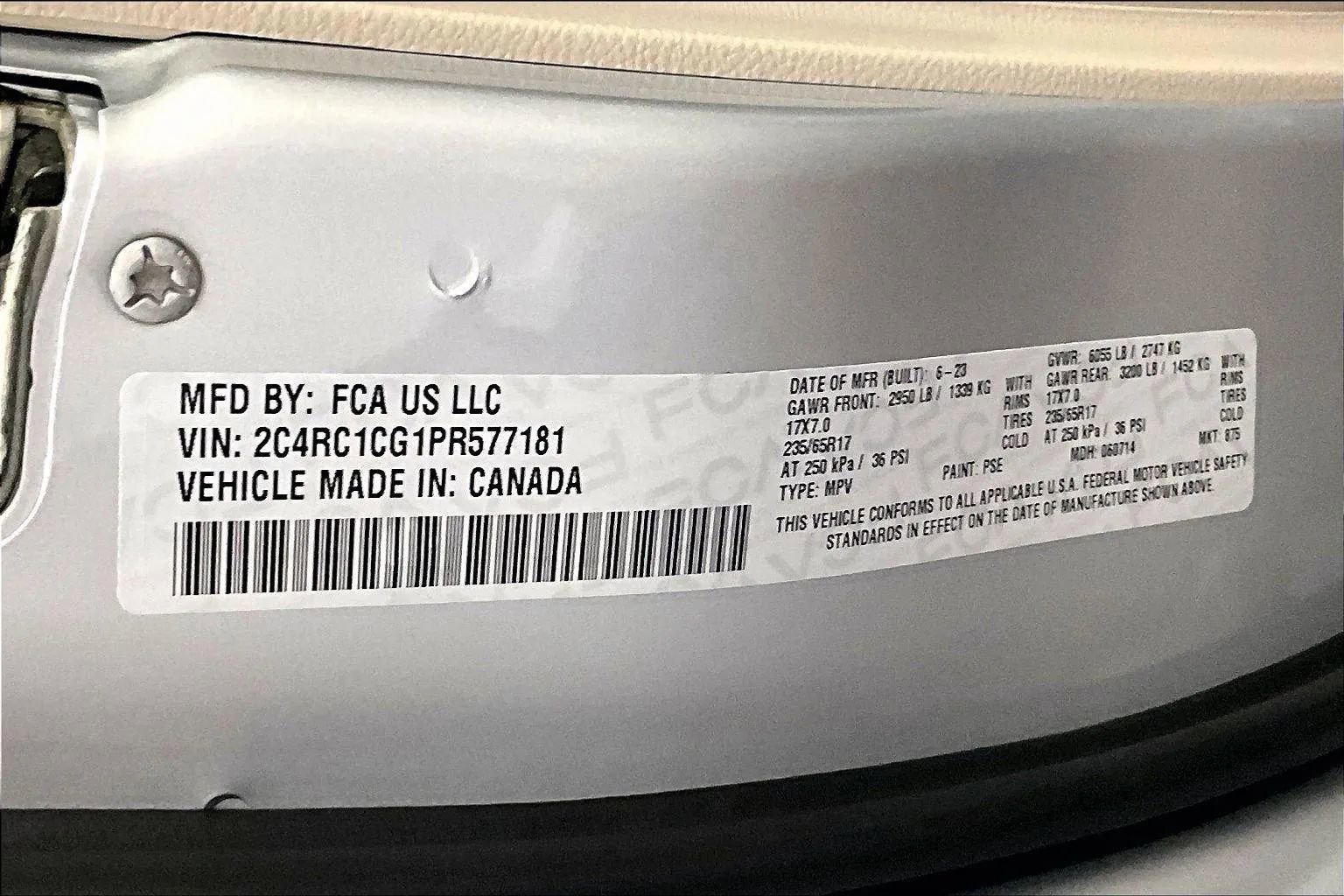 Used 2023 Chrysler Voyager LX image 34