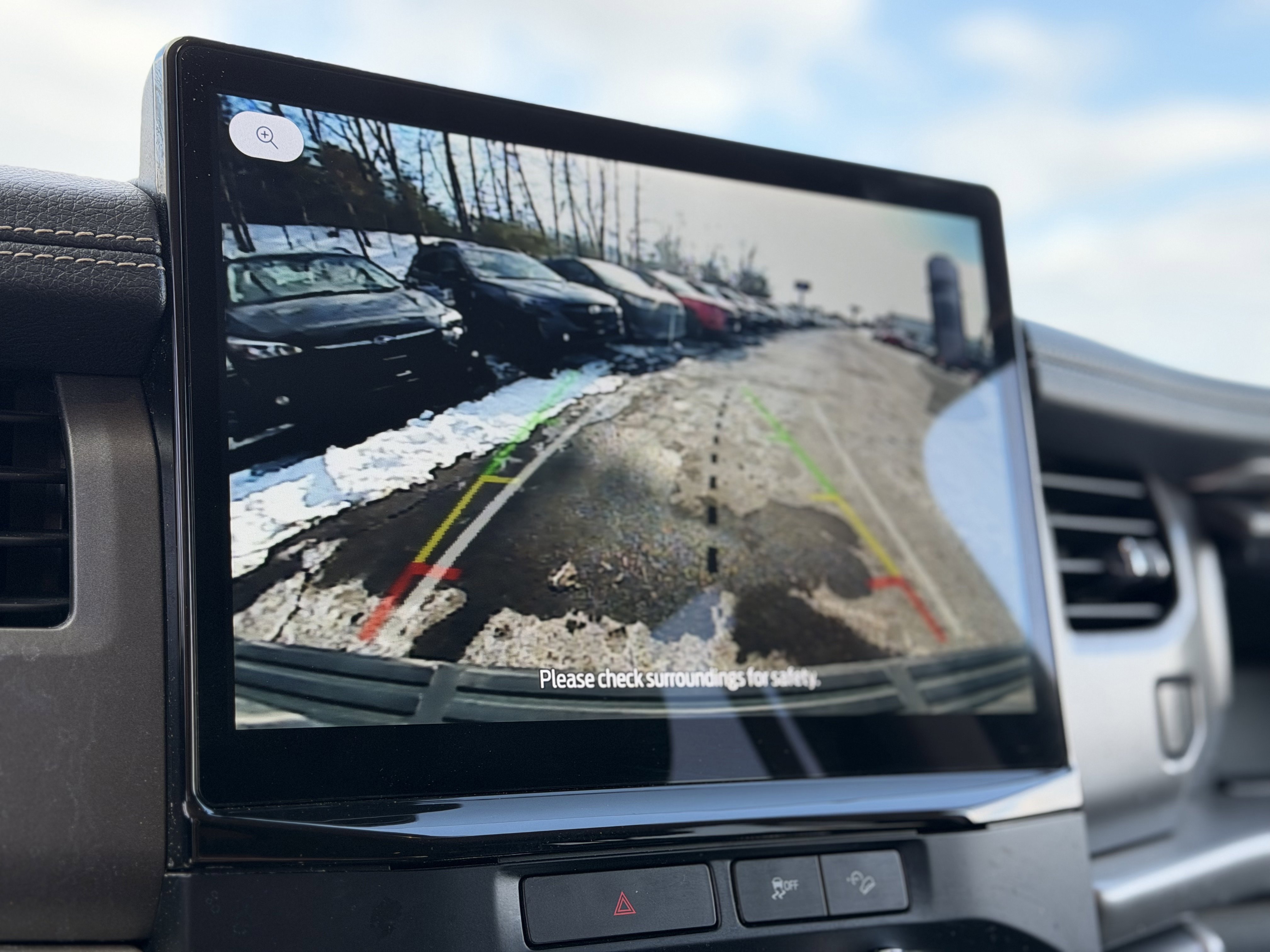 Certified 2022 Ford Expedition Max XLT image 4