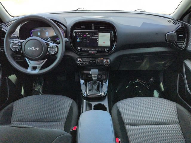 Used 2025 Kia Soul S FWD image 15