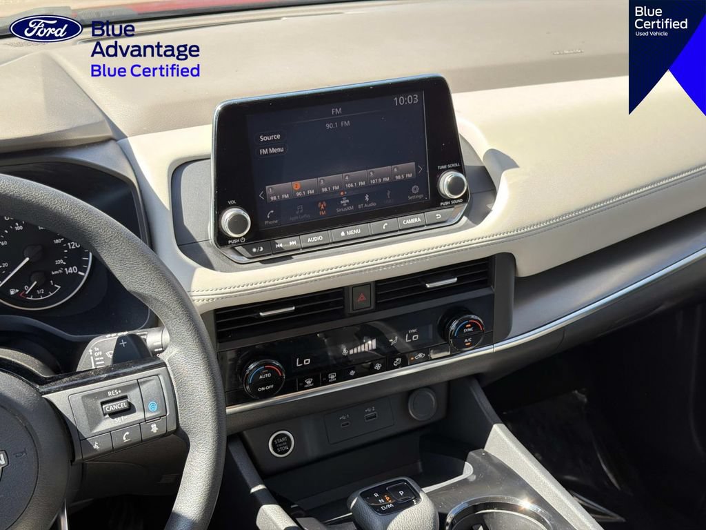 Used 2023 Nissan Rogue SV FWD image 11