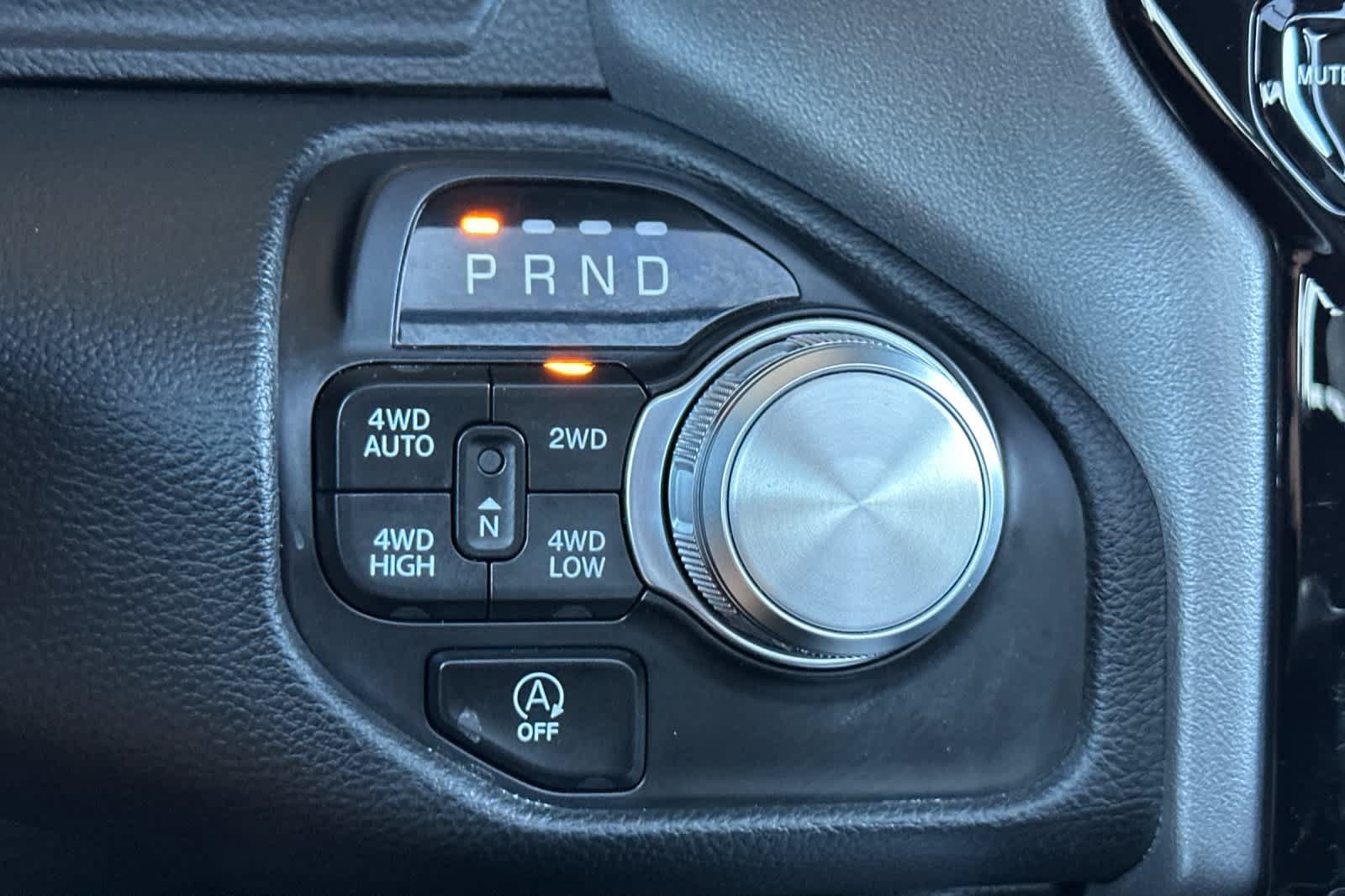Used 2024 RAM 1500 Laramie AWD/4WD image 21