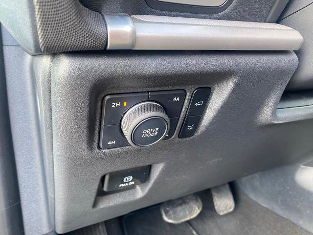 Certified 2025 Ford Expedition Active AWD/4WD image 17