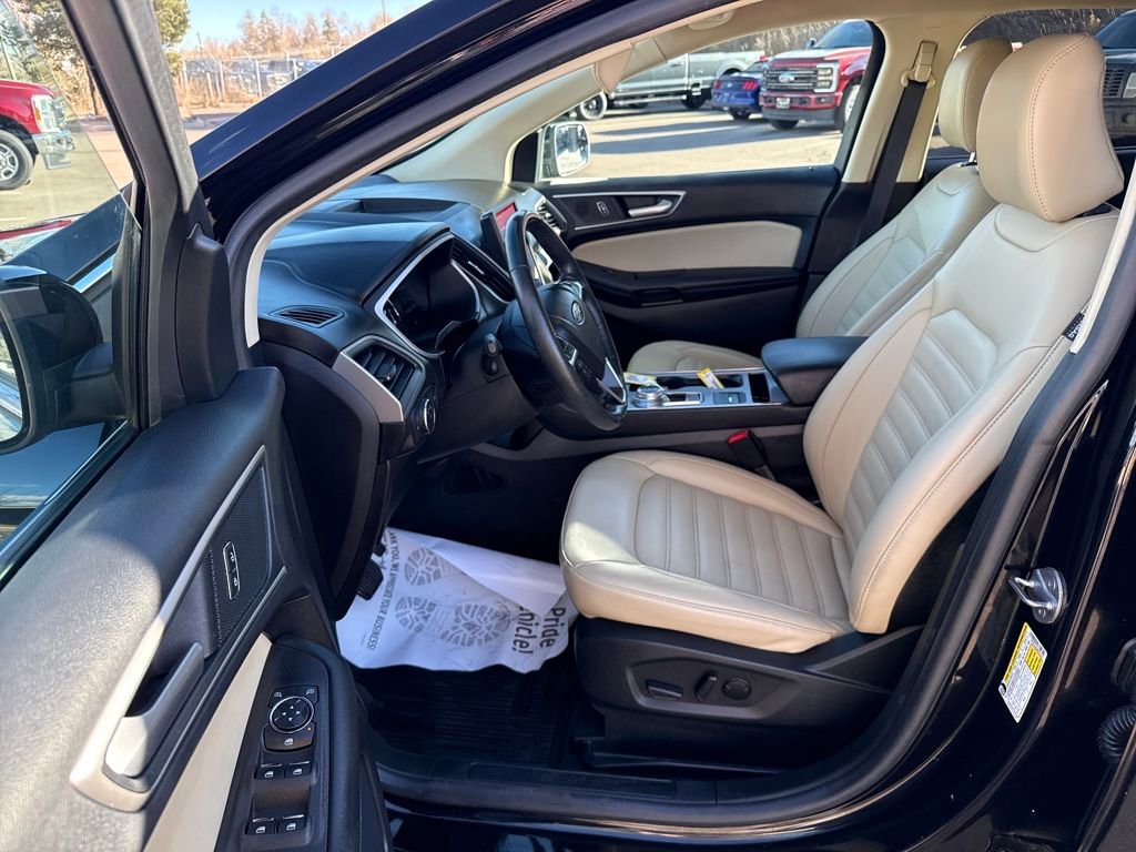 Certified 2021 Ford Edge SEL w/ Cargo Accessory Package image 12