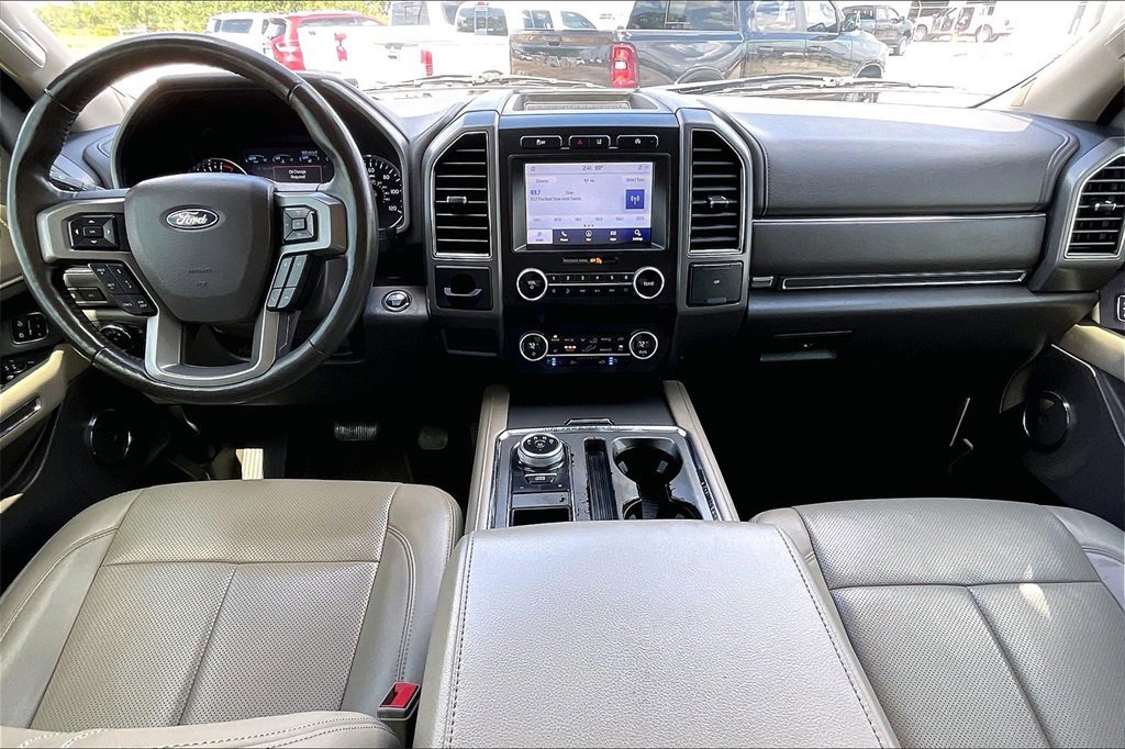 Certified 2021 Ford Expedition Max XLT image 7