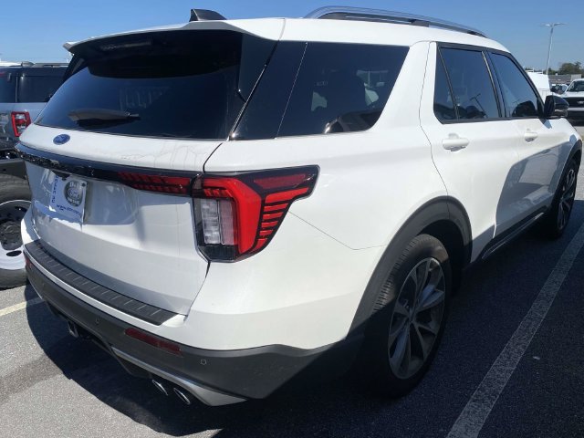Certified 2025 Ford Explorer Platinum w/ Ultimate Package RWD image 7