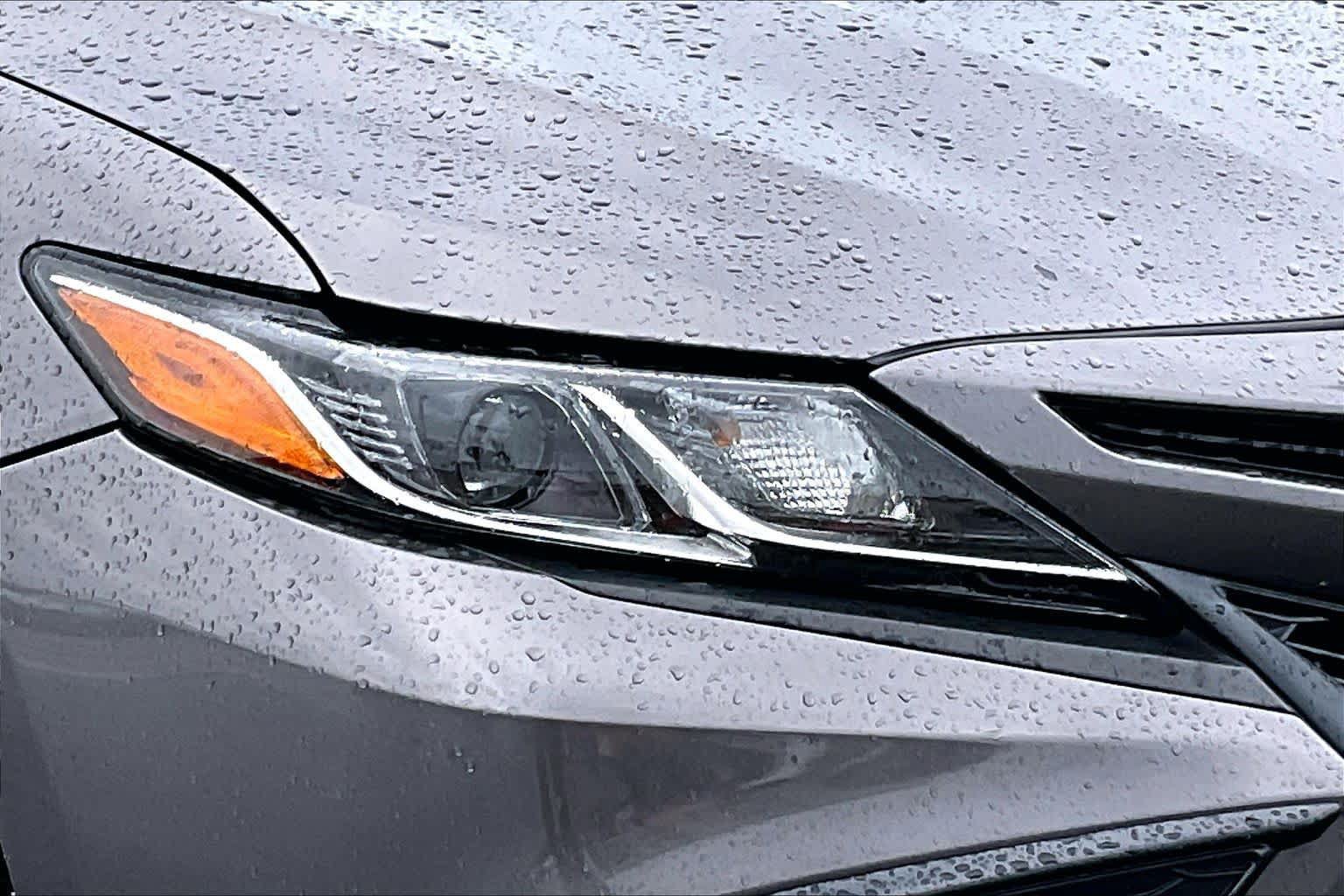 Used 2022 Toyota Camry SE FWD image 24