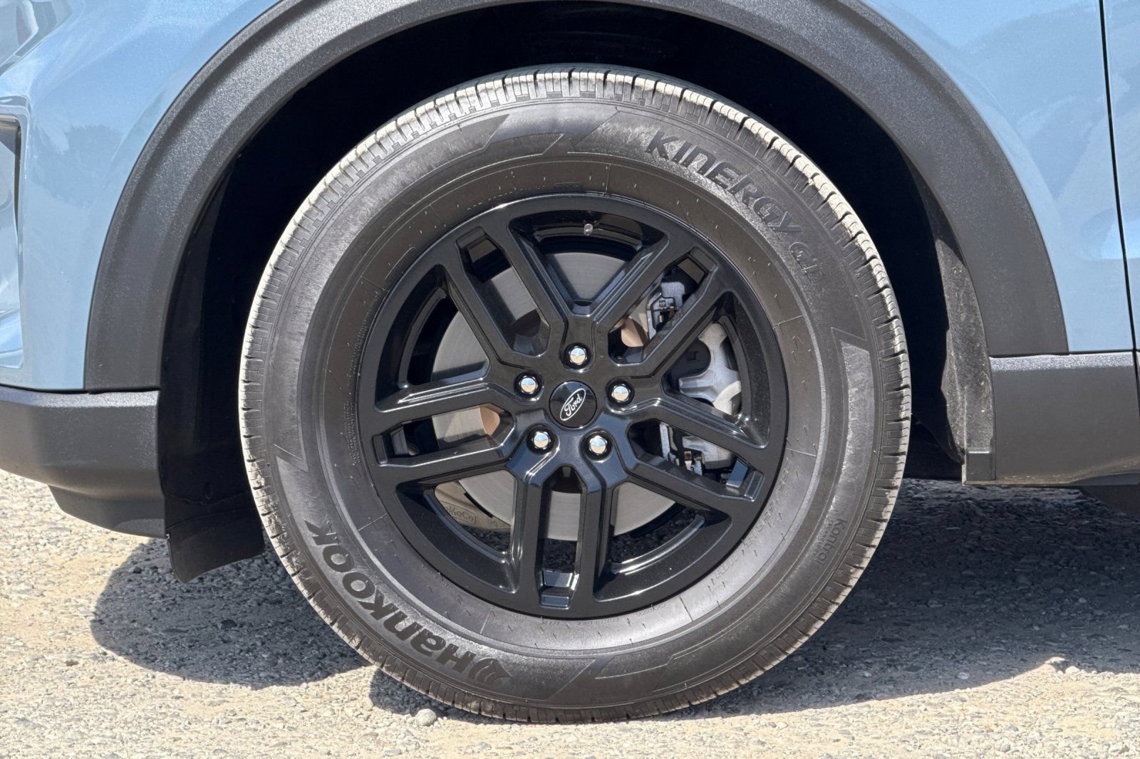 Certified 2025 Ford Explorer Active RWD image 30