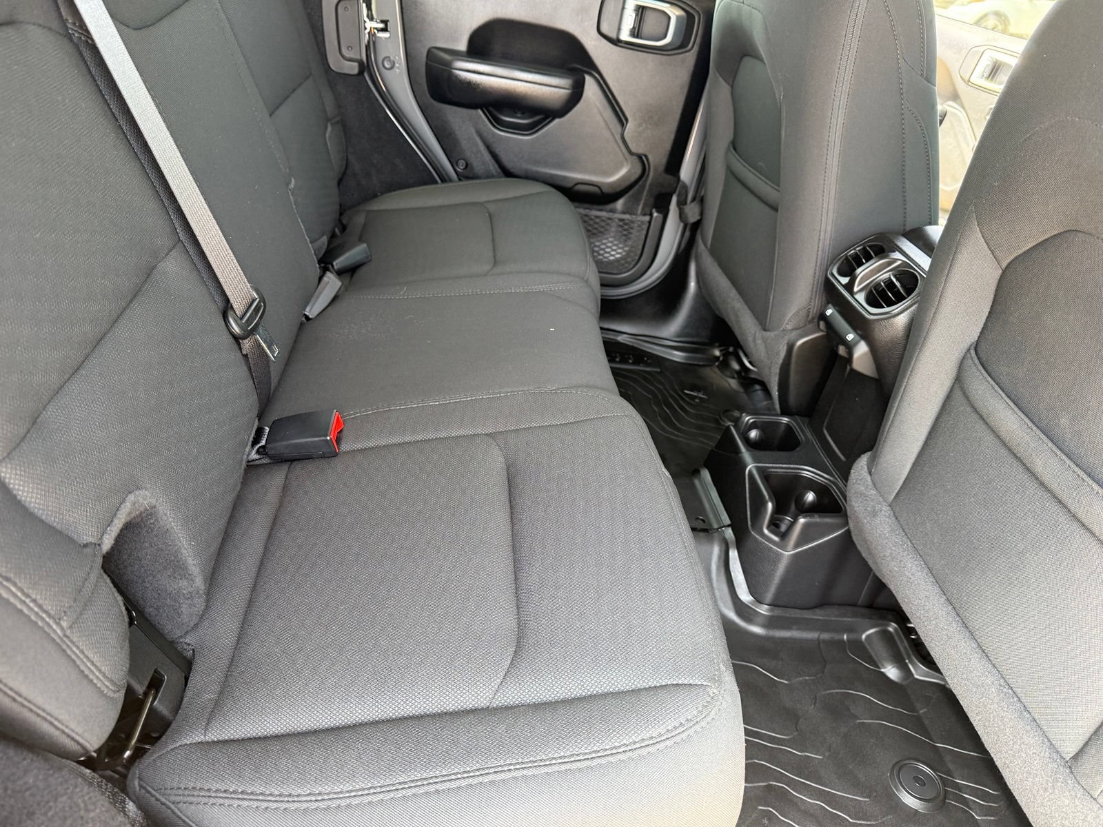 Used 2021 Jeep Wrangler Unlimited Sport AWD/4WD image 20