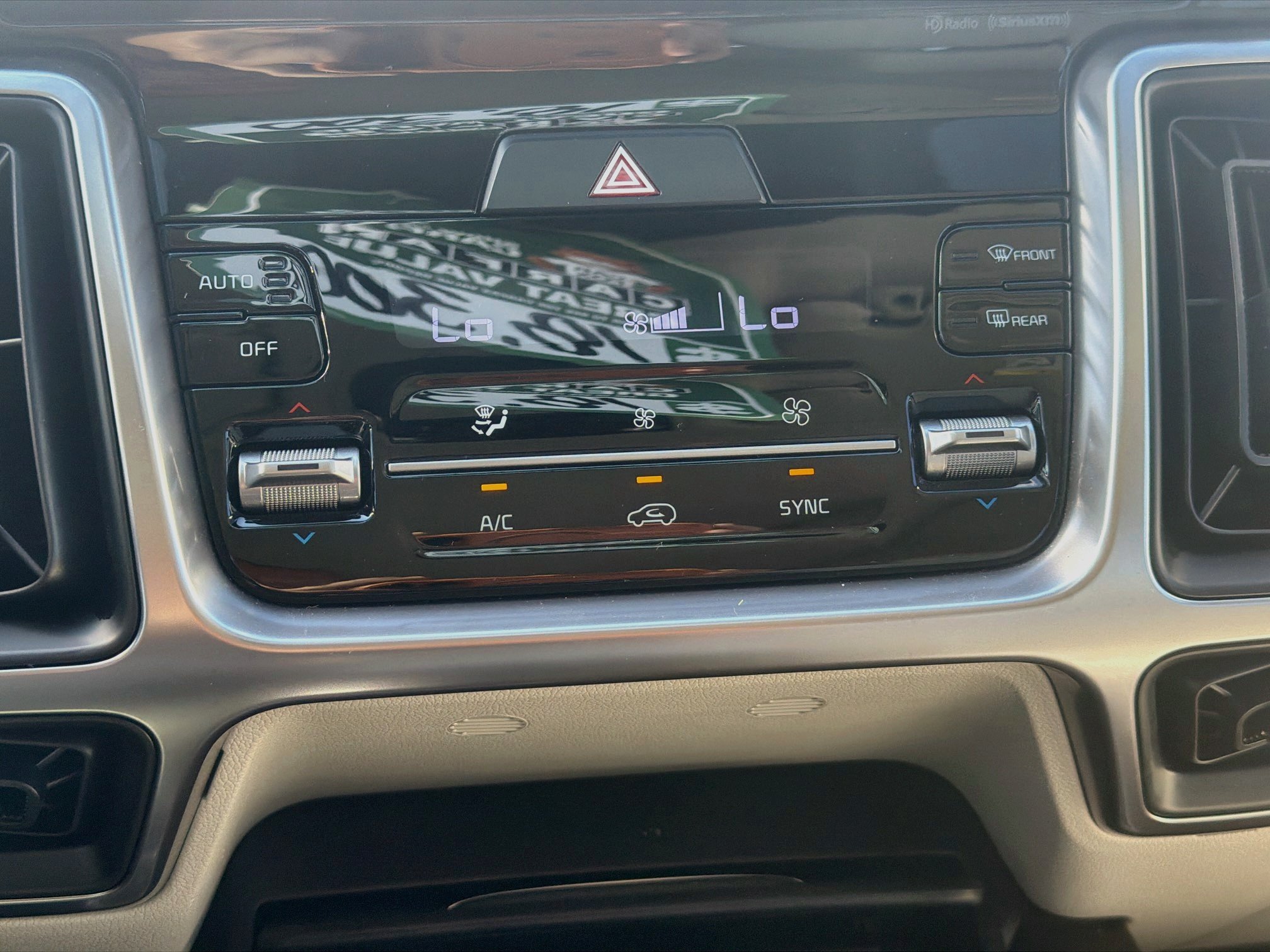 Used 2023 Kia Sorento S w/ Panoramic Sunroof Package AWD/4WD image 19