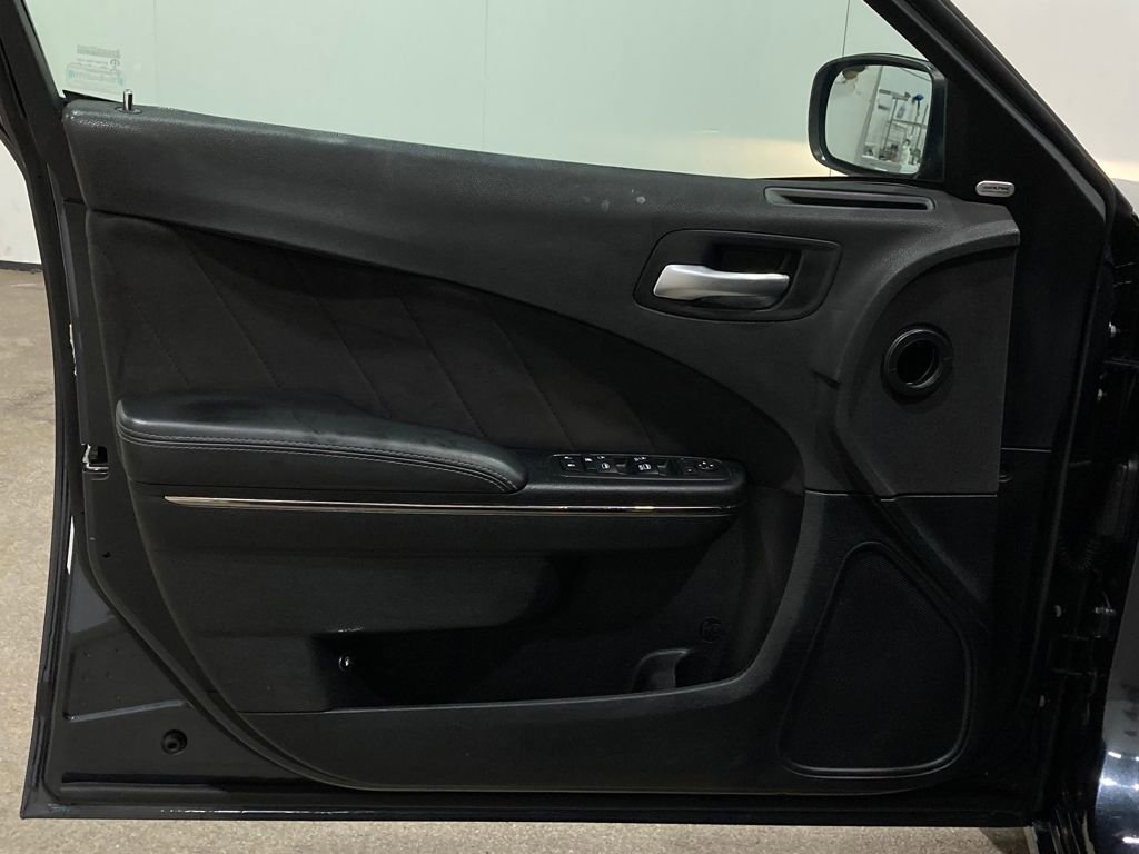 Used 2017 Dodge Charger R/T image 20