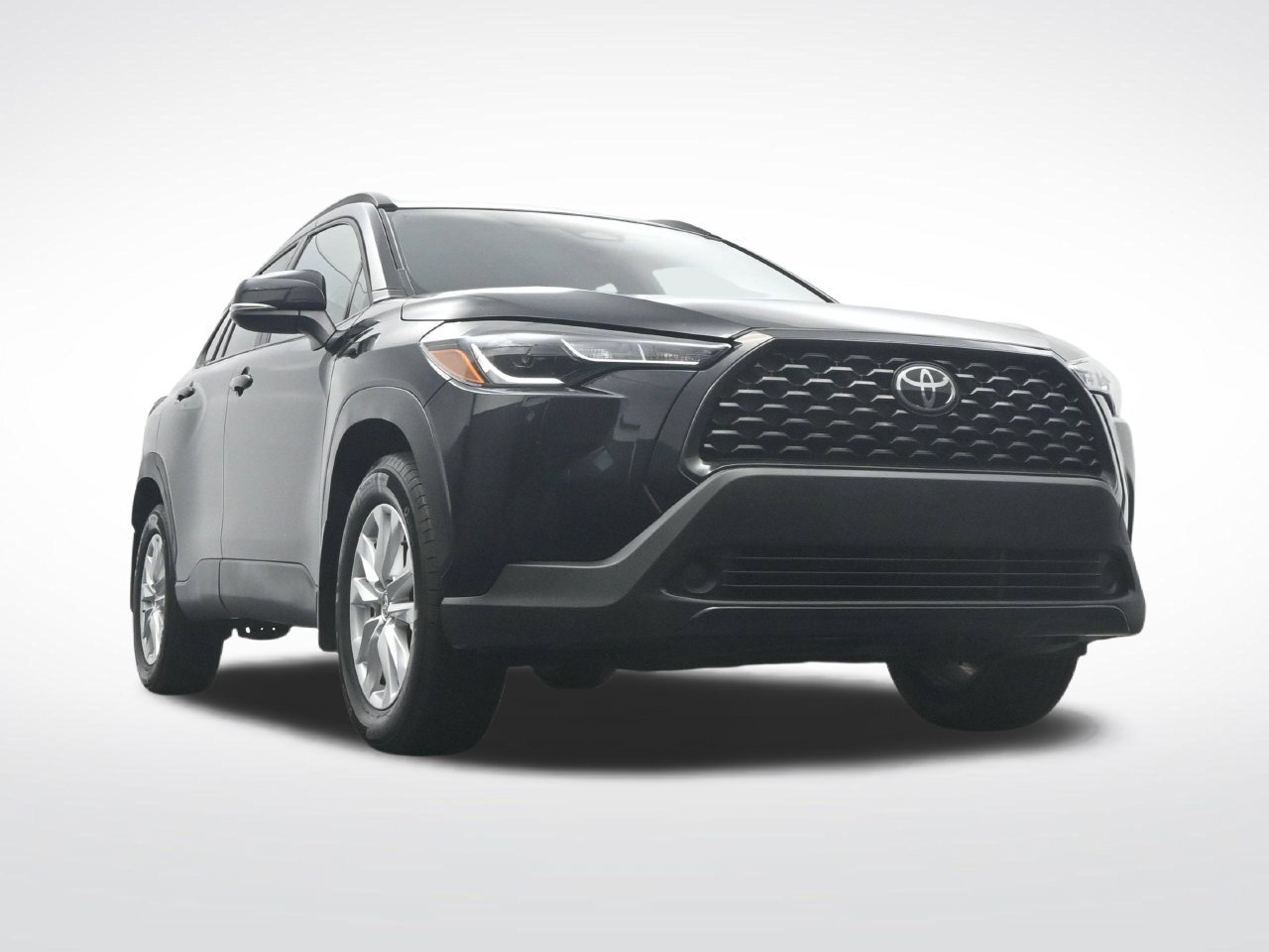 Used 2025 Toyota Corolla Cross LE FWD image 46