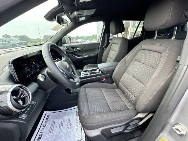 Used 2026 Chevrolet Equinox LT AWD/4WD image 11