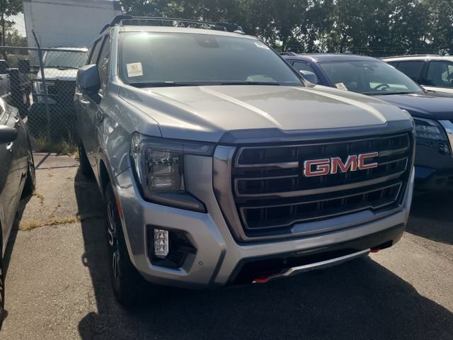 Used 2024 GMC Yukon XL AT4 AWD/4WD image 3