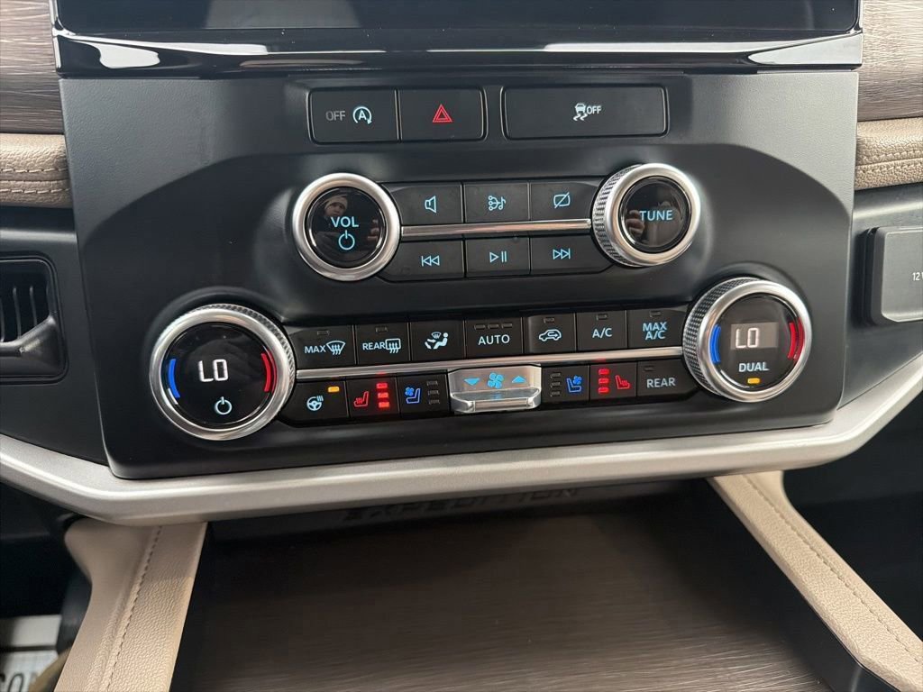 Certified 2024 Ford Expedition Limited image 24