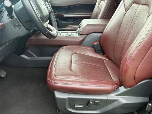 Certified 2024 Ford Expedition Limited AWD/4WD image 11