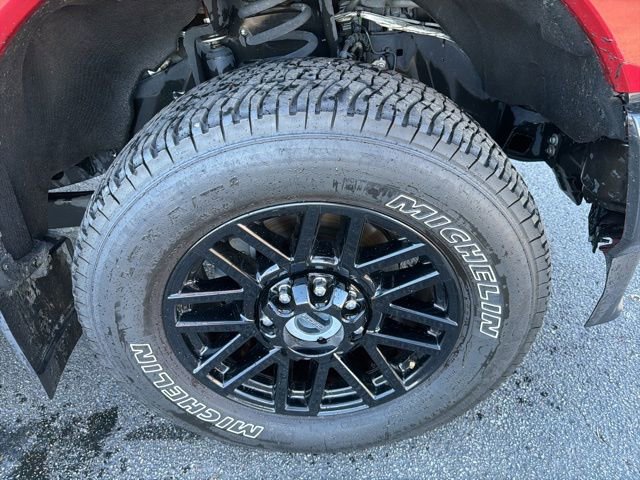 Certified 2022 Ford F250 Lariat w/ Black Appearance Package image 5