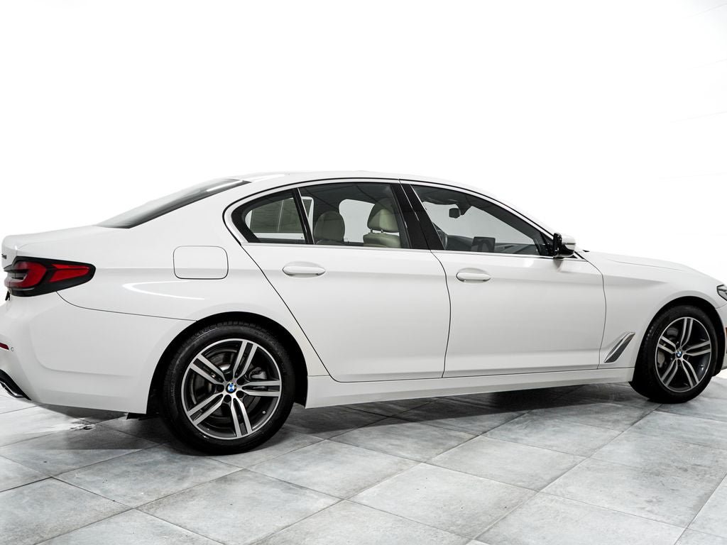 Used 2023 BMW 530i xDrive w/ Premium Package AWD/4WD image 7