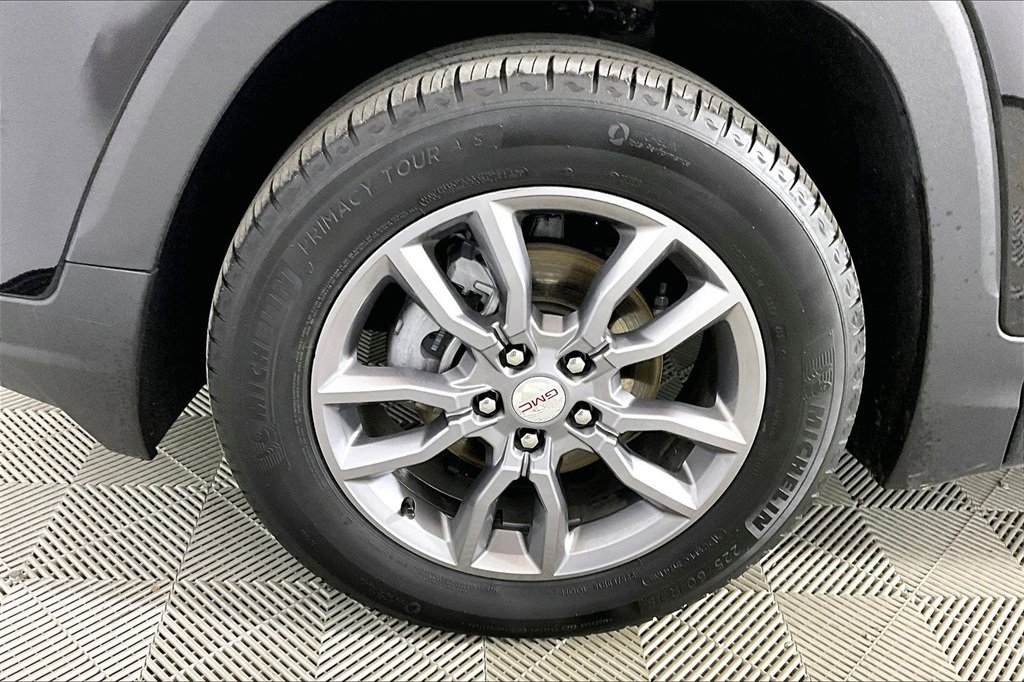 Used 2024 GMC Terrain SLT image 7