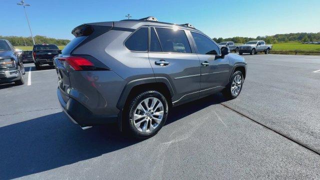 Used 2024 Toyota RAV4 Limited FWD image 8