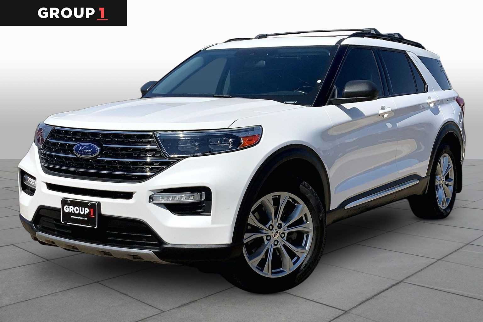 Certified 2021 Ford Explorer XLT w/ Equipment Group 202A AWD/4WD image 1
