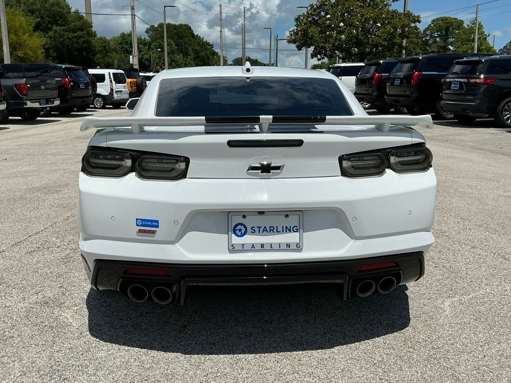 Used 2022 Chevrolet Camaro SS RWD image 6