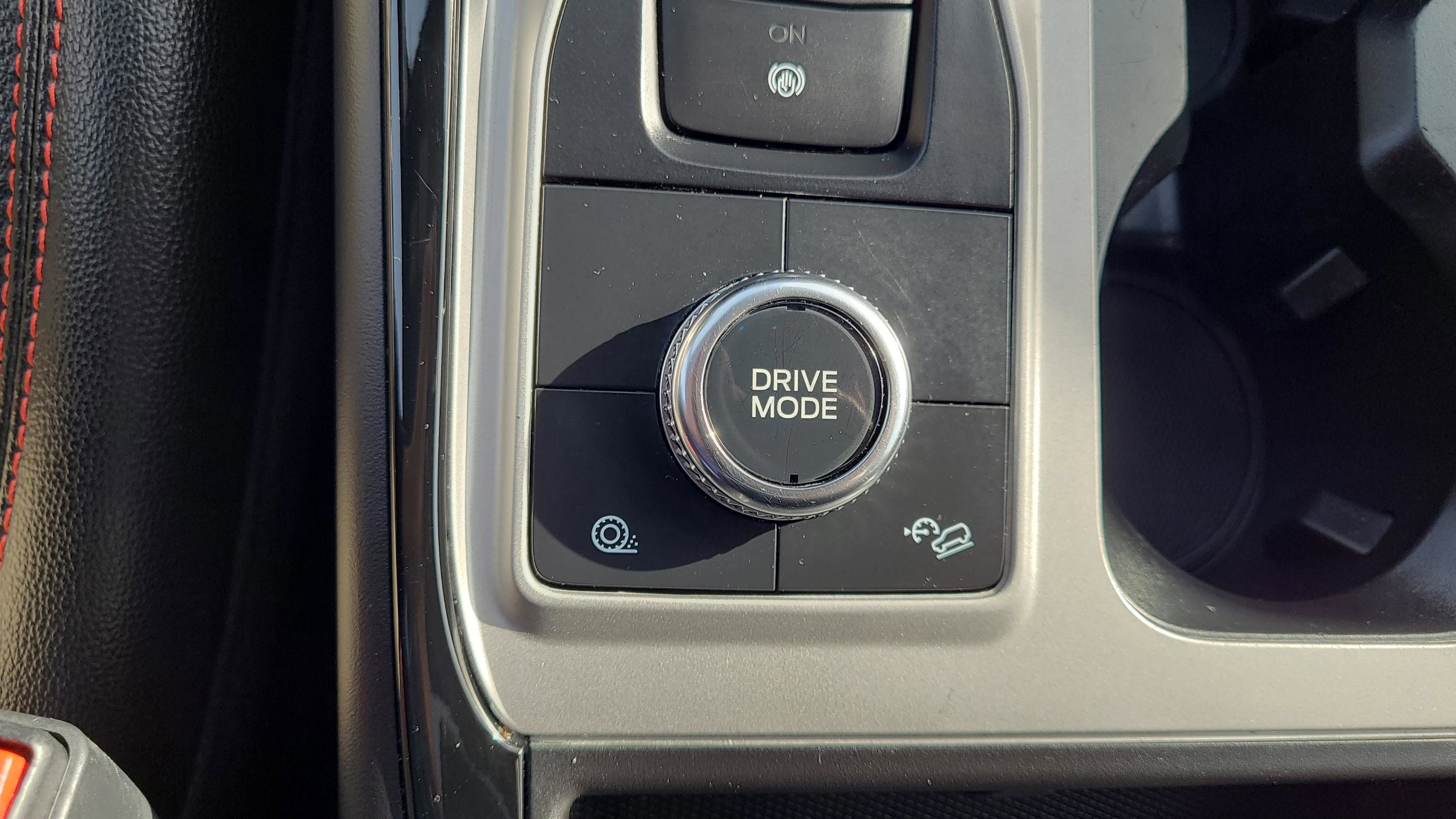 Certified 2023 Ford Explorer ST-Line w/ Class IV Trailer Tow Package image 24