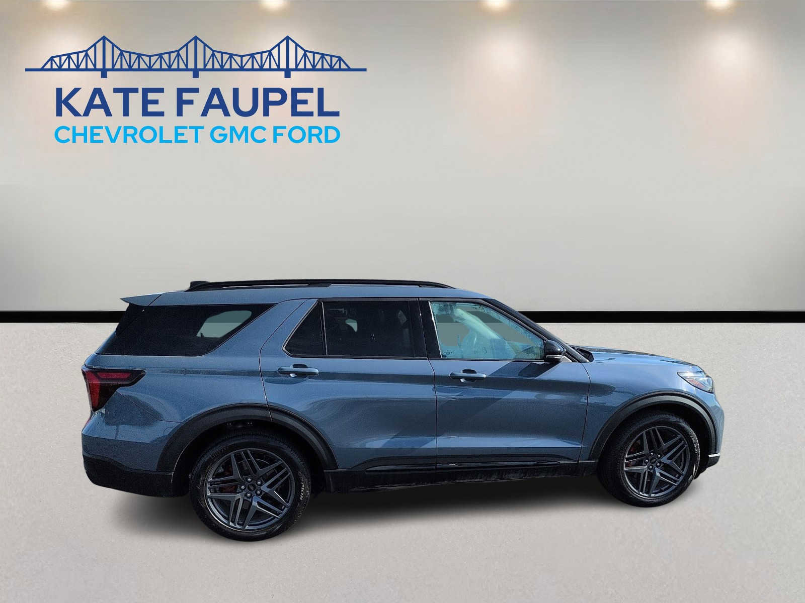 Certified 2025 Ford Explorer ST AWD/4WD image 8