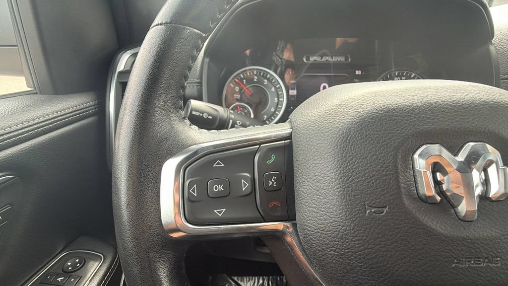 Used 2024 RAM 1500 Laramie AWD/4WD image 19