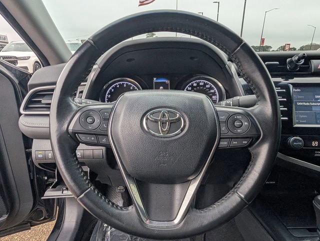 Used 2020 Toyota Camry SE image 10