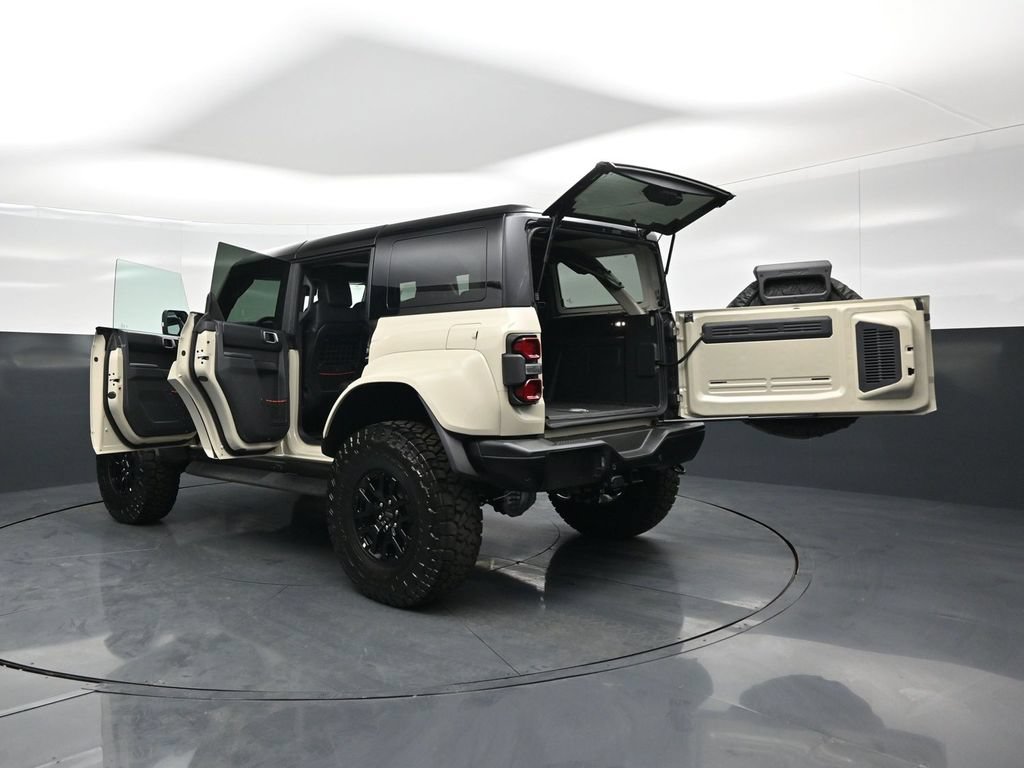 Certified 2026 Ford Bronco Raptor w/ Interior Carbon Fiber Pack AWD/4WD image 36