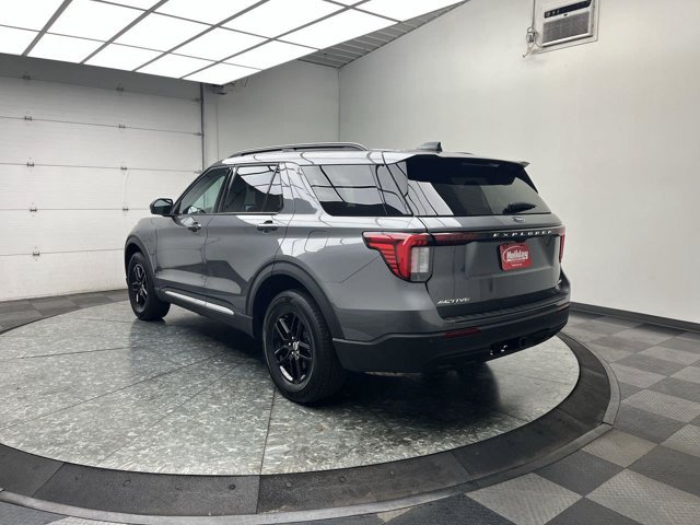 Certified 2025 Ford Explorer Active AWD/4WD image 2