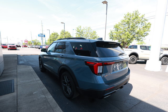 Certified 2025 Ford Explorer ST-Line w/ Premium Package AWD/4WD image 5