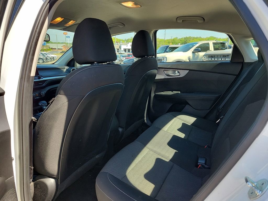 Used 2023 Kia Forte LXS w/ LXS Technology Package FWD image 9