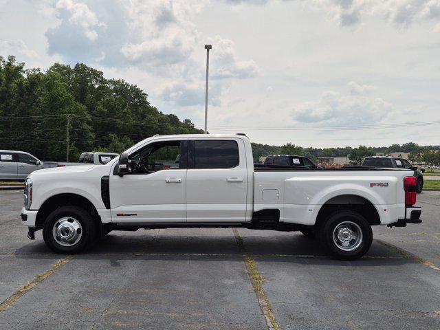 Certified 2025 Ford F350 Platinum AWD/4WD image 7